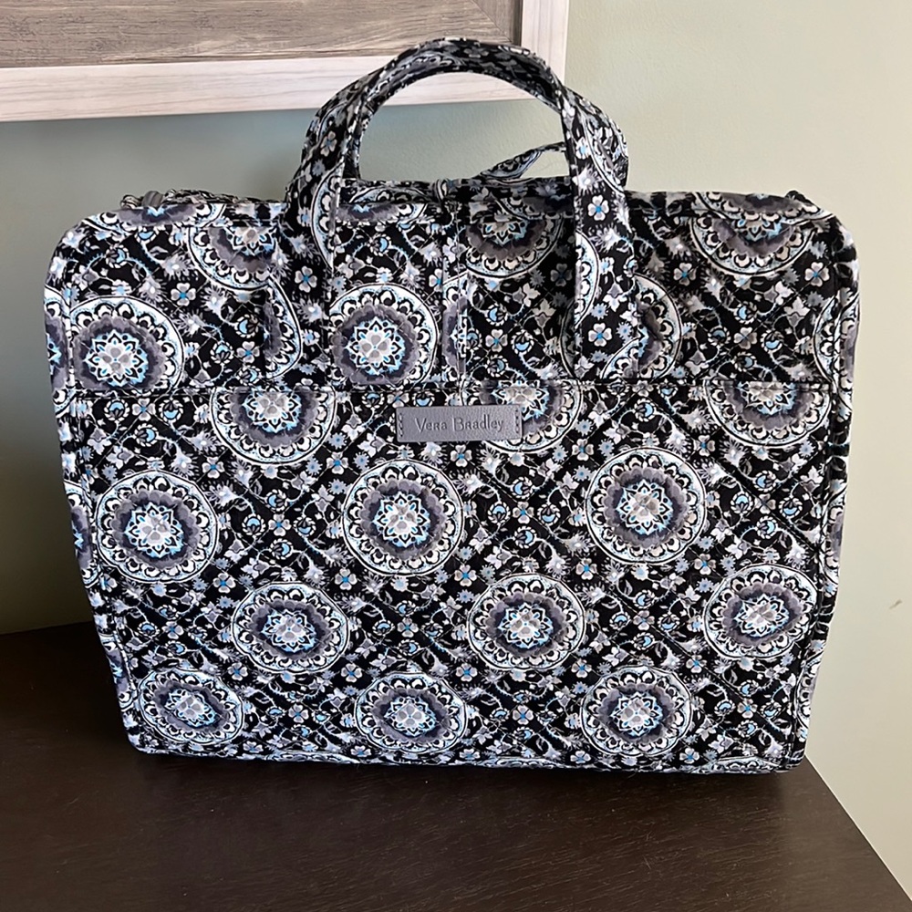 Vera Bradley Grand Hanging Organizer Bag